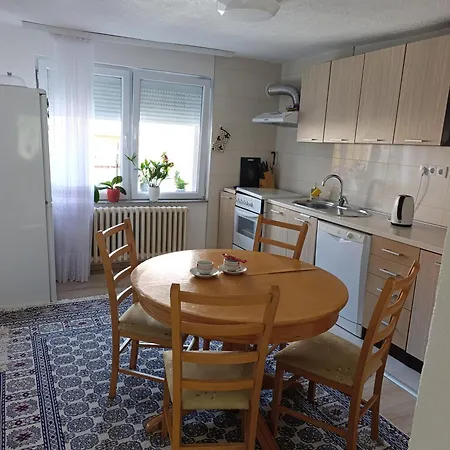 Apartman Vratnik *